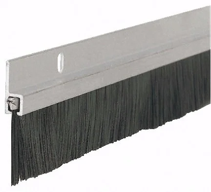 ZOCALO PLASTICO CEPILLO BLANCO 100 CM.